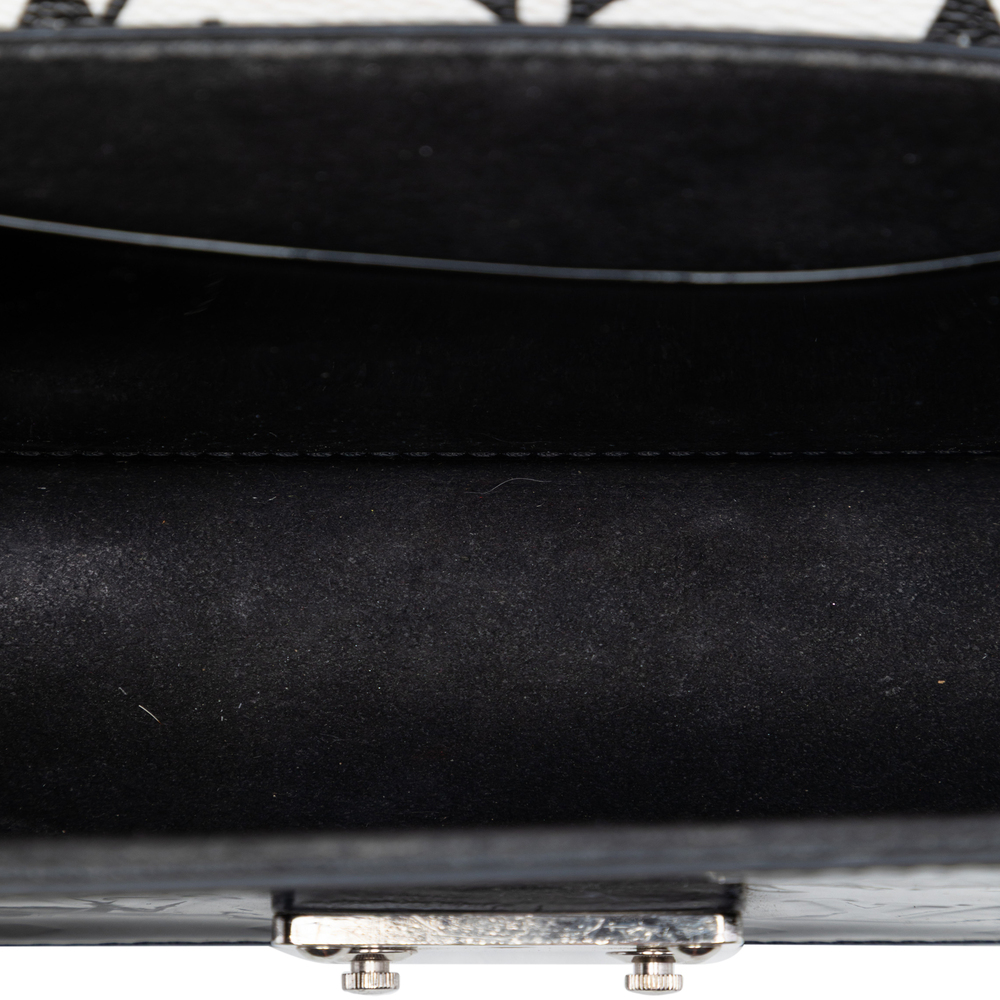 Pre-Loved Louis Vuitton Monogram Vernis Wynwood - Picture 4 of 7